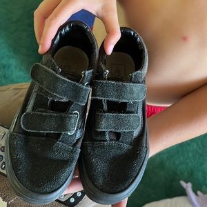 Boys black vans